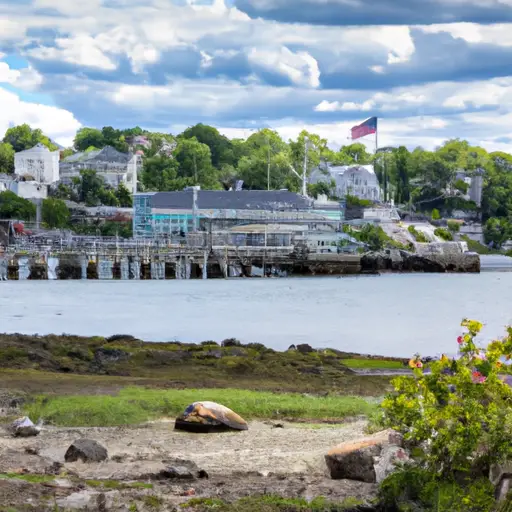 Topsham, ME : Interesting Facts, Famous Things & History Information | What Is Topsham Known For?