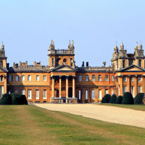 Blenheim Palace, Oxfordshire : Interesting Facts, Information &#038; Travel Guide