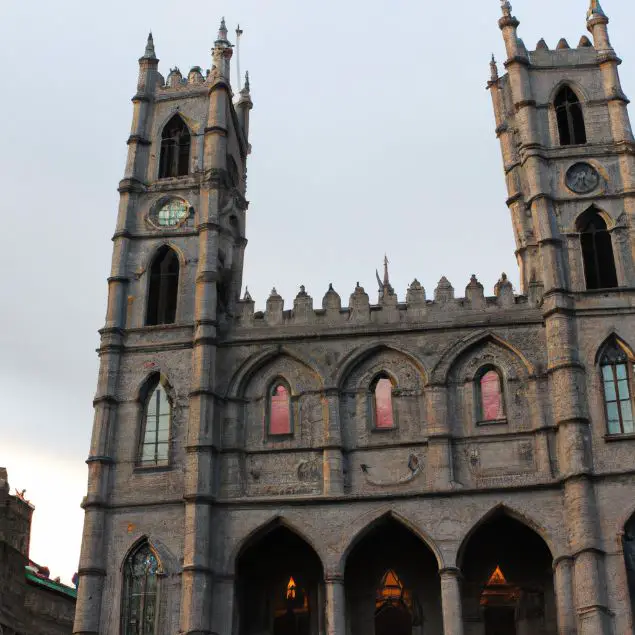 Notre-Dame Basilica : Interesting Facts, Information &#038; Travel Guide