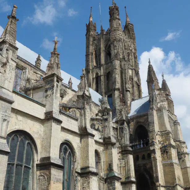 The Canterbury Cathedral, Canterbury : Interesting Facts, Information &#038; Travel Guide