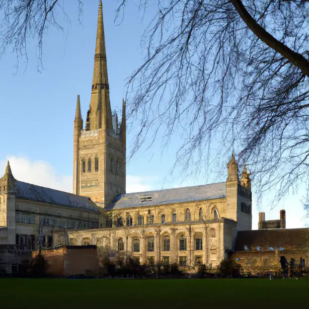 The Norwich Cathedral, Norwich : Interesting Facts, Information &#038; Travel Guide