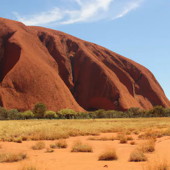 Uluru (Ayers Rock) : Interesting Facts, Information &#038; Travel Guide